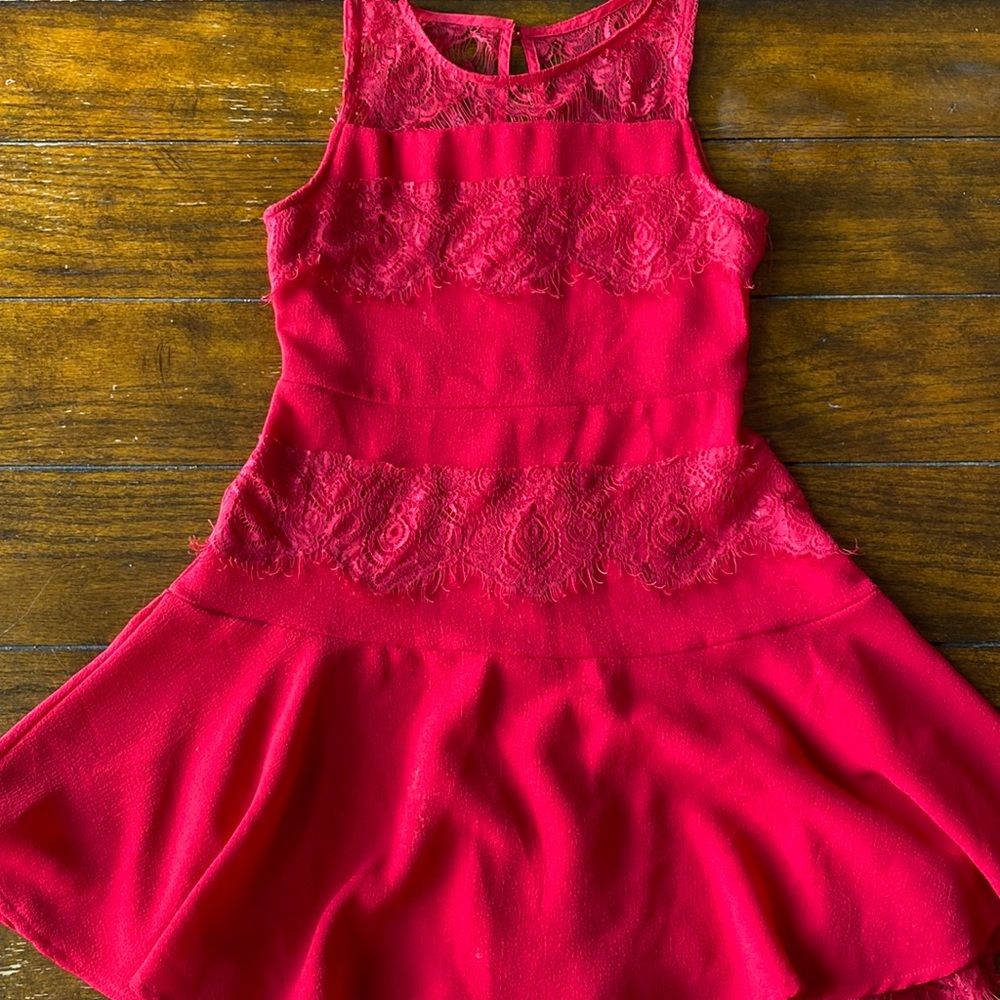 GB girls. Girls youth size 10. Slightly worn.